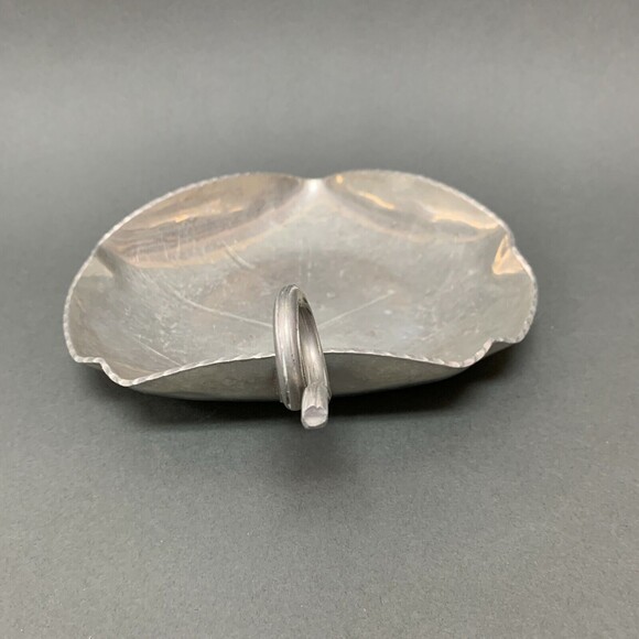 Buenilum Aluminum Leaf Serving Tray Hand Wrought Hammered 9 x 7 3/8 x 3 high - Picture 3 of 7